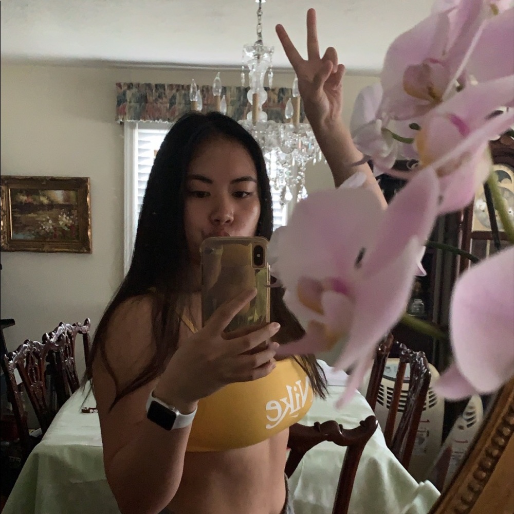 Meet your Posher, Abigail